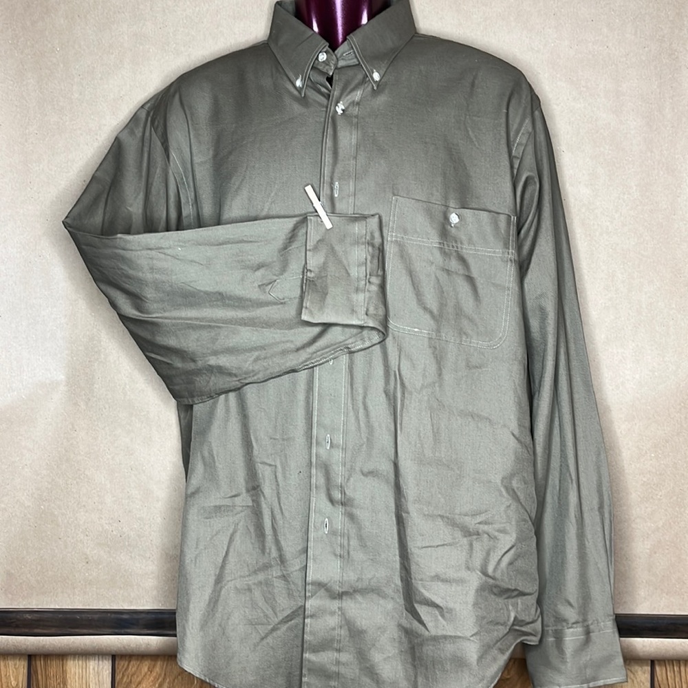 Yves Saint Laurent. Very brown nice dress shirt. 16 1/2 34-53
